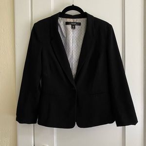 Kensie Fitted Black Blazer